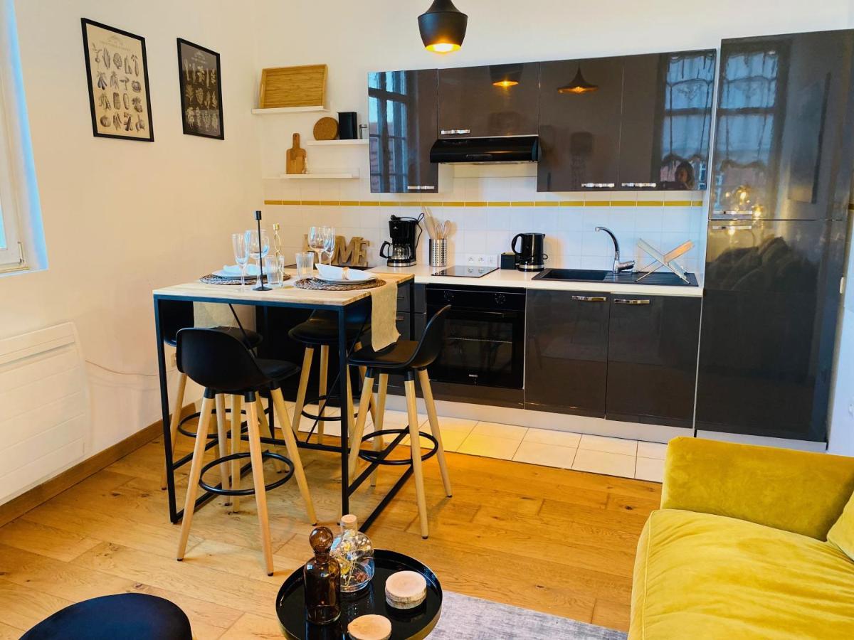 Appartement Place De La Cath' Avec Parking Colmar Esterno foto