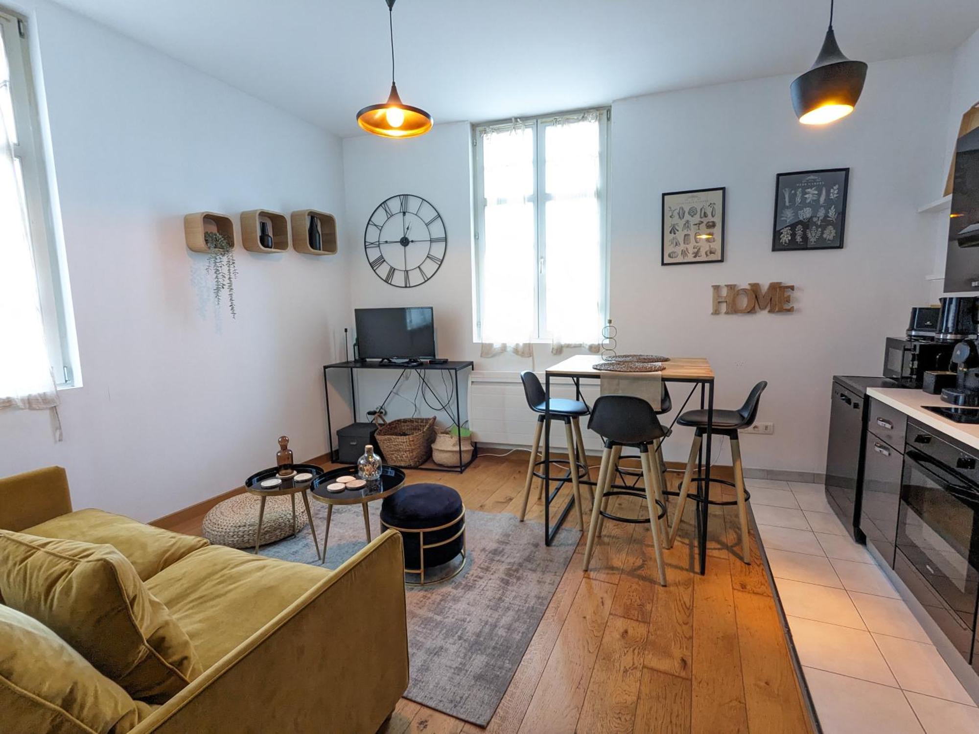 Appartement Place De La Cath' Avec Parking Colmar Esterno foto
